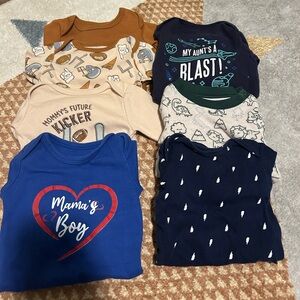 Lot of Long sleeves Onesies size 0-3